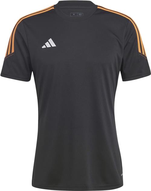 Se adidas Tiro 23 Club Tshirt M - T-shirts hos Magasin ved Magasin