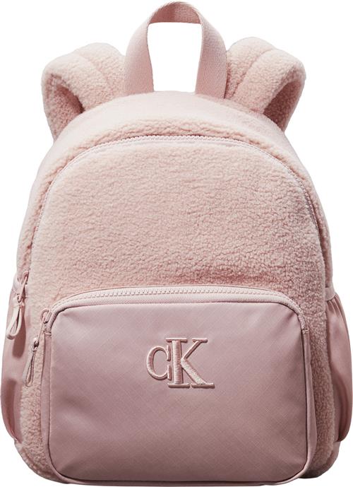 Se Calvin Klein Teddy Medium Backpack One size - Rygsække hos Magasin ved Magasin