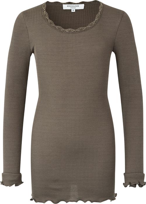 Se Rosemunde Silk Tshirt w/ Lace Str 12 år - Falcon Langærmede T-shirts hos Magasin ved Magasin