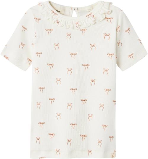 Lil' Atelier Nmfgavo ESI SS Slim TOP LIL Str 104 - Coconut Milk Kortærmede T-shirts hos Magasin