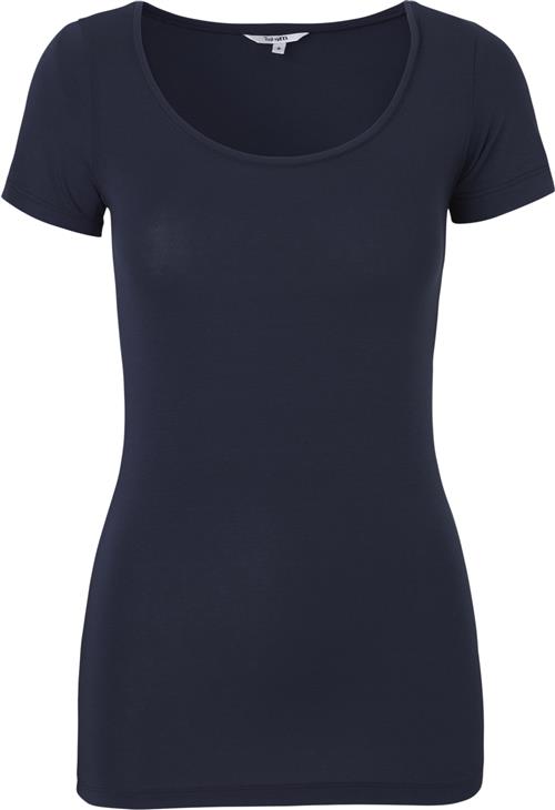 mbyM Siliana Tshirt Kvinde 368 Navy Blue Kortærmede T-shirts Str XL - hos Magasin