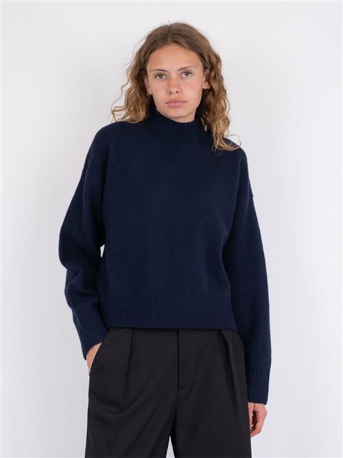 Se Neo Noir Paulina Knit Blouse Kvinde Navy Sweaters Str 44 - hos Magasin ved Magasin