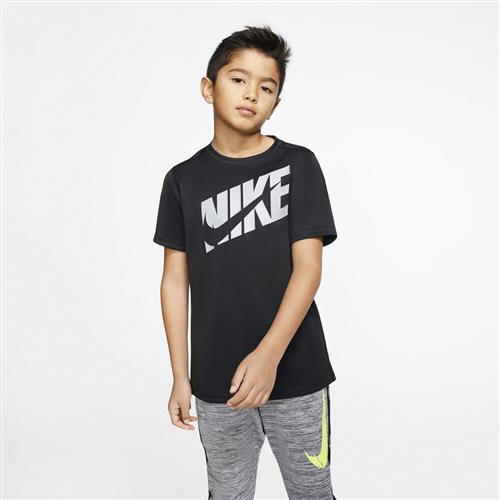 Nike Dri Fit Traenings T Shirt 122-128 / XS - T-shirts Polyester hos Magasin