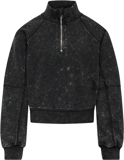 Se ONLY Kogdonna L/S Half ZIP Washed UB SWT Str 122/128 - Sort Sweatshirts hos Magasin ved Magasin