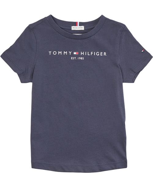 Se Tommy Hilfiger Essential TEE S/S Str 4 år / 104 cm - C87 Kortærmede T-shirts Bomuld hos Magasin ved Magasin