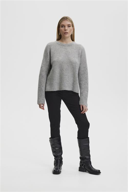 Se Gestuz Alphagz Roundneck Noos Kvinde Light Grey Melange Sweaters Str M - hos Magasin ved Magasin