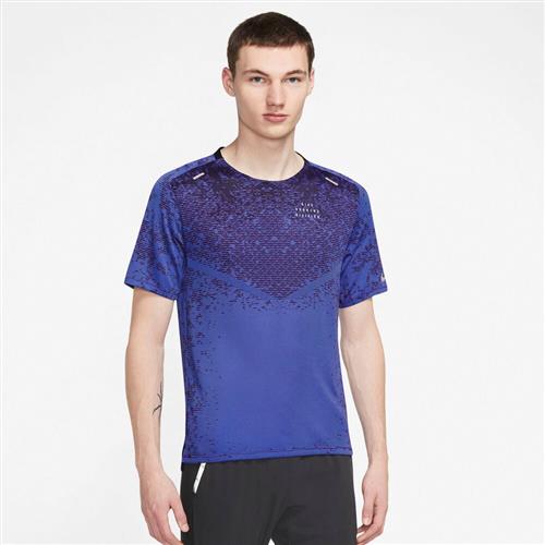 Se Nike Dri Fit Adv Run Division Techknit Lobe T Shirt L - T-shirts hos Magasin ved Magasin