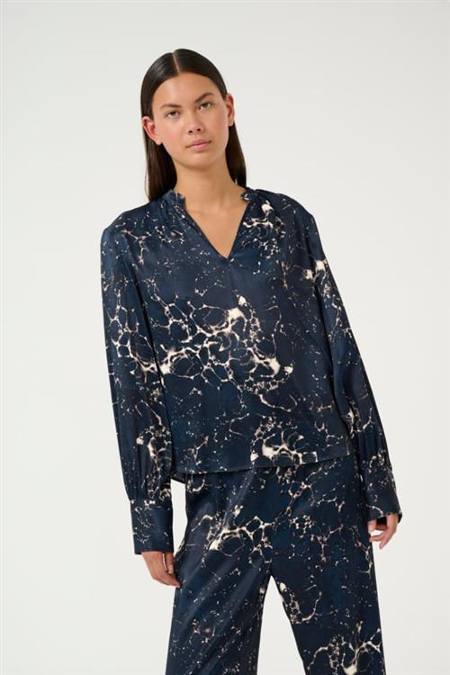 Se Karen by Simonsen Kbronja Blouse Kvinde Ronja Total Eclipse Langærmede Bluser Classic Fit Str 44 - hos Magasin ved Magasin