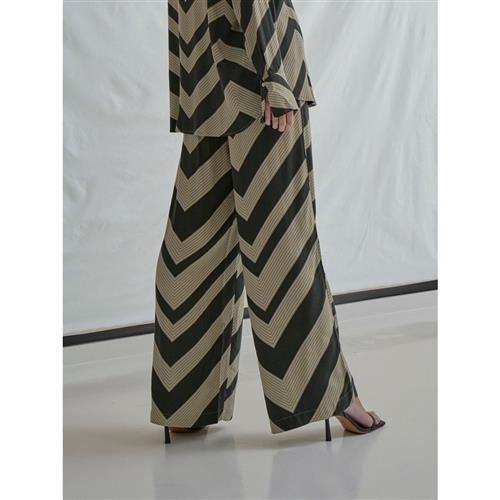 Se Minus Jalia High Waisted Wide Leg Pant Kvinde Jungle Green Print Bukser Med Brede Ben Str 42 - hos Magasin ved Magasin