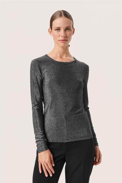 Se Soaked in Luxury Slskylara Round Neck LS Kvinde Silver Toppe Slim Fit Str M - hos Magasin ved Magasin