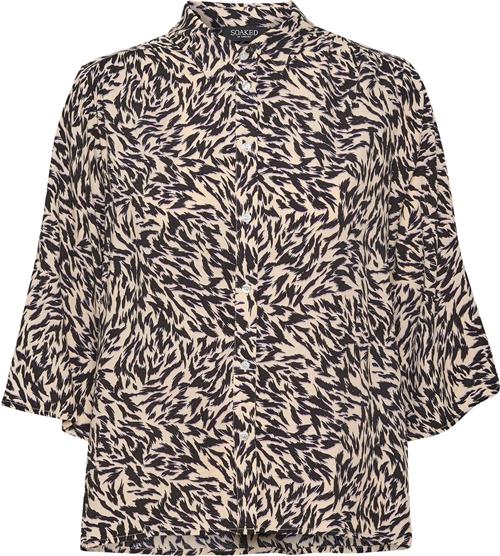 Soaked in Luxury Sllivinna Shirt SS Kvinde Black Preppy Animal Print Kortærmede Bluser Loose Fit Str S - hos Magasin