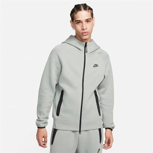 Se Nike Tech Fleece Haettetroje L - Hættetrøjer hos Magasin ved Magasin