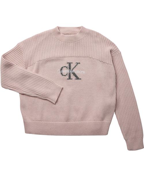 Calvin Klein Monologo Sweater Str 12 - Peach Whip Sweatshirts hos Magasin