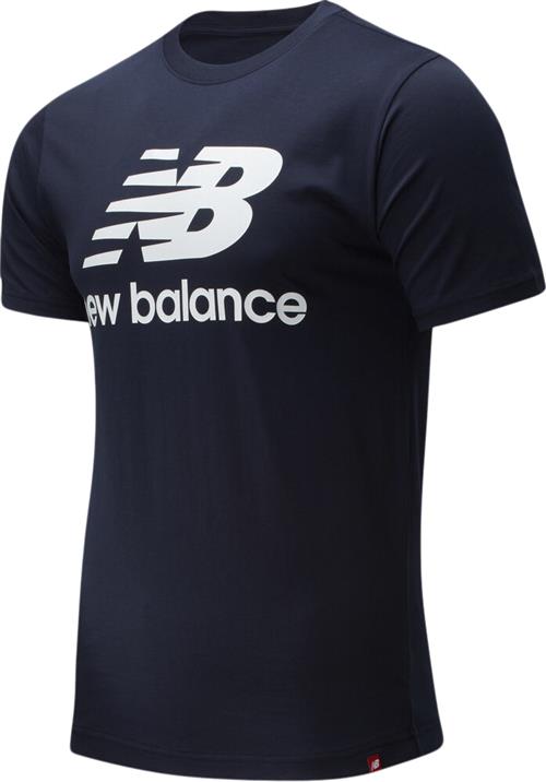 New Balance Essentials Stacked Logo T Shirt S - T-shirts Bomuld hos Magasin