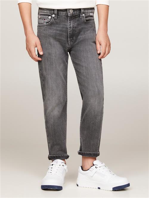 Se Tommy Hilfiger Archive MID Grey Wash Denim Str 4 år / 104 cm Denim - 1bk Jeans hos Magasin ved Magasin