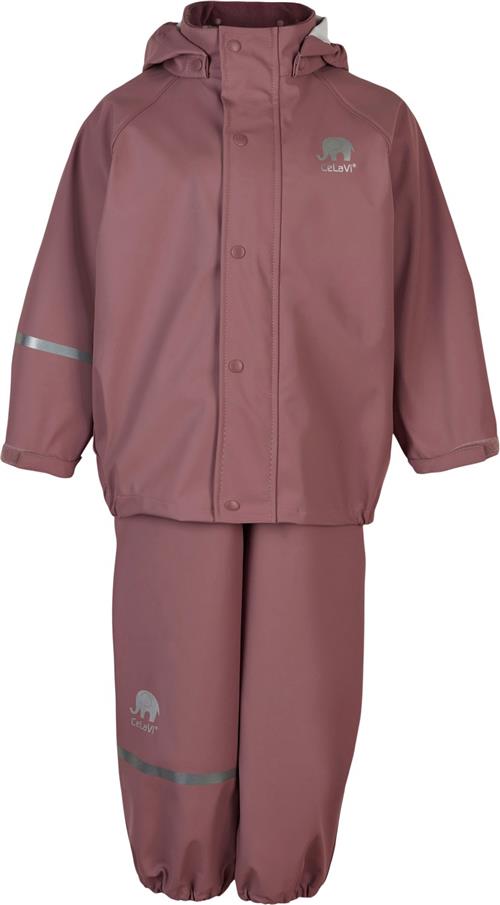 Se CeLaVi Basic Rainwear set Solid PU Str 140 Unisex - Rose Brown Regntøj hos Magasin ved Magasin