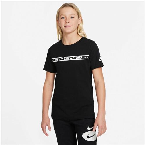 Nike Sportswear T Shirt 158-170 / XL - T-shirts hos Magasin