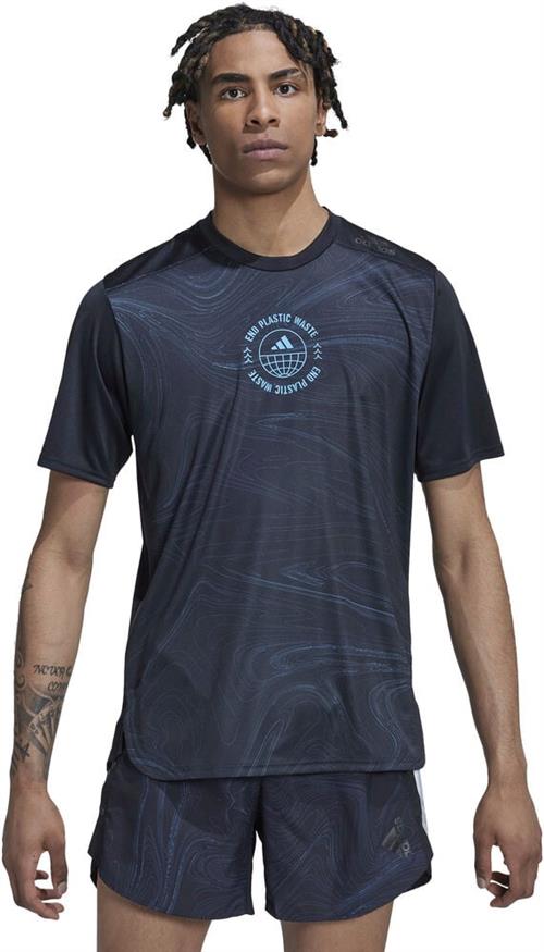 Se adidas Designed for Running for the Oceans Tshirt XXL - T-shirts Polyester hos Magasin ved Magasin