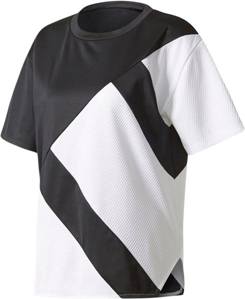 Se adidas EQT Tshirt 32 - Trænings T-shirts hos Magasin ved Magasin