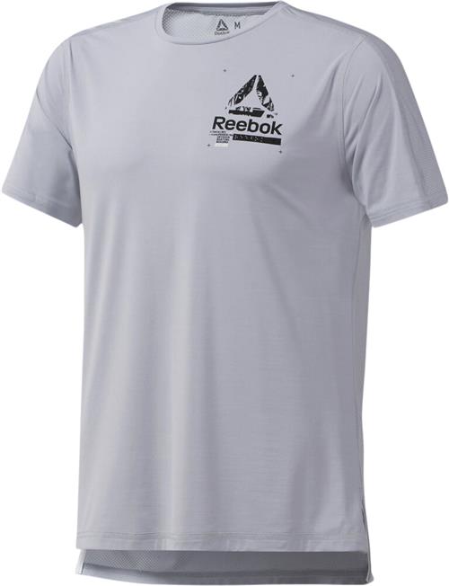 Se Reebok Training Acticvhill Graphic Tee M - T-shirts Nylon hos Magasin ved Magasin