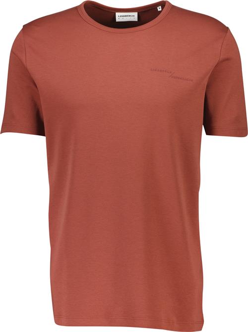 Lindbergh Basic Oneck tee S/S Mand Burnt Red Kortærmede T-shirts Relaxed Fit Str S - Bomuld hos Magasin