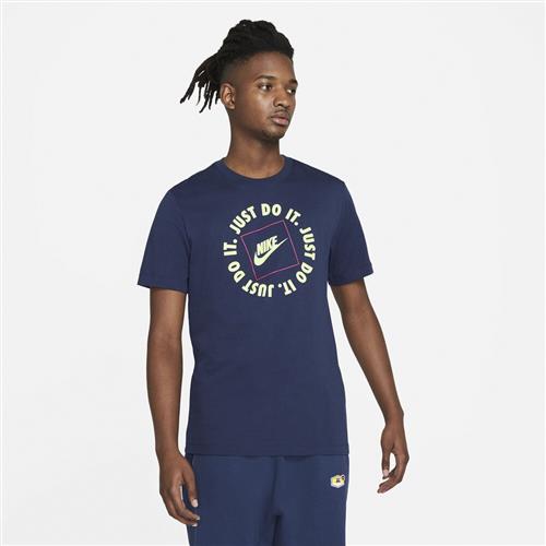 Se Nike Sportswear Jdi T Shirt L - T-shirts hos Magasin ved Magasin