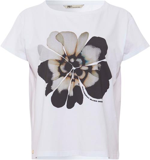 Se PBO ¤ Riona Tshirt ¤ Kvinde White Kortærmede T-shirts Str L - hos Magasin ved Magasin