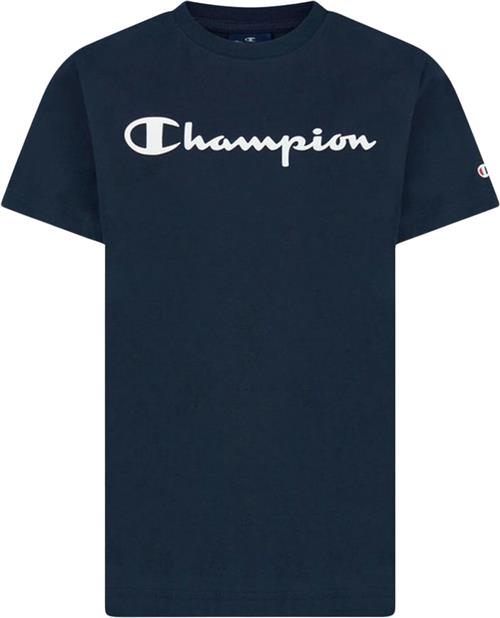 Se Champion Crewneck Tshirt S - T-shirts hos Magasin ved Magasin