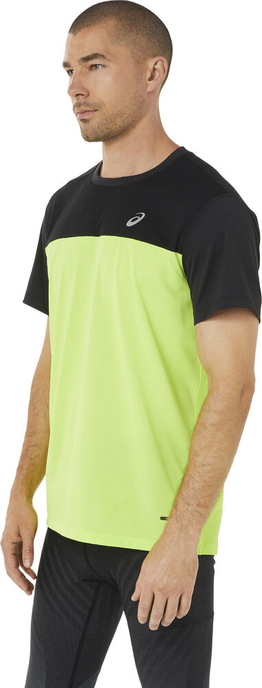 Se Asics Race Actibreeze Løbe Tshirt S - T-shirts hos Magasin ved Magasin