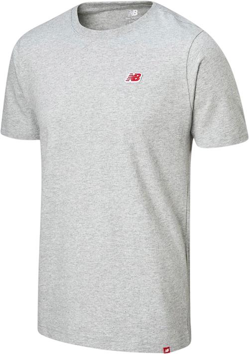 Se New Balance Small Logo Tshirt Mand Grey Kortærmede T-shirts Str S - Bomuld hos Magasin ved Magasin