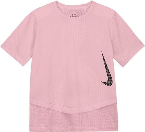 Se Nike Dri Fit Instacool T Shirt 137-147 / M - T-shirts hos Magasin ved Magasin