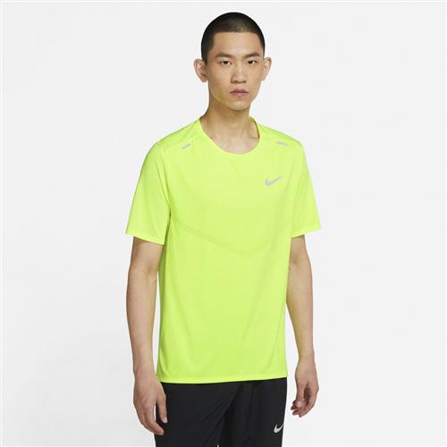 Se Nike Dri Fit Rise 365 Lobe T Shirt L - T-shirts Polyester hos Magasin ved Magasin