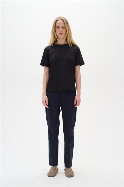 InWear Zellaiw Flat Pant Kvinde Marine Blue Bukser Med Smalle Ben Regular Fit Str 36 - hos Magasin