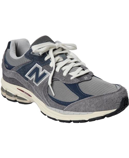 Se New Balance New Balance 2002r Mand Nb Navy Sneakers Str 46.5 - hos Magasin ved Magasin