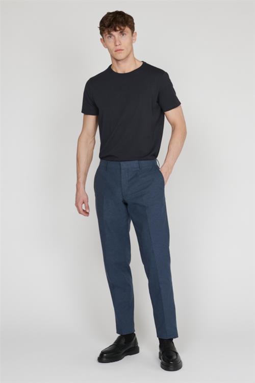 Se Matinique Malas Mand Dark Navy Habitbukser Regular Fit Str 48 - hos Magasin ved Magasin