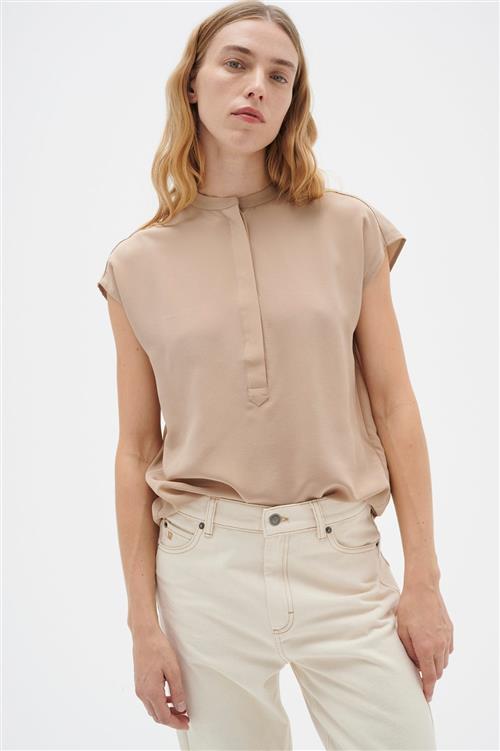 Se InWear Lucie Top Premium 100% Silk Kvinde Amphora Kortærmede Bluser Relaxed Fit Str 40 - hos Magasin ved Magasin