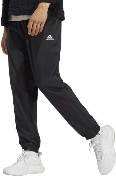 Se adidas Aeroready Essentials Stanford Bukser S - Træningsbukser hos Magasin ved Magasin