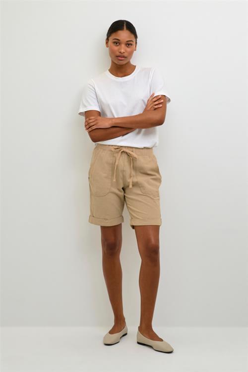 Kaffe Kanaya Shorts Kvinde Classic Sand Casual Shorts Regular Fit Str 40 - hos Magasin