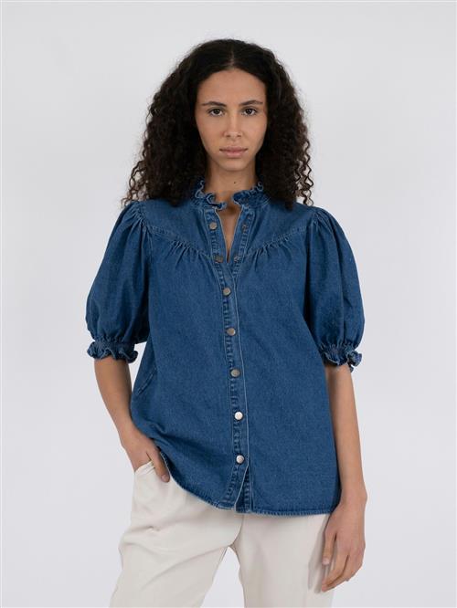 Se Neo Noir Avalon Denim Shirt Kvinde Blue Denimskjorter Str 44 Denim - hos Magasin ved Magasin