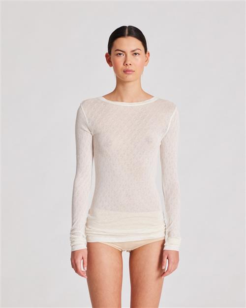 Se Gai&Lisva Fermi L/S Silk Top Kvinde Off White Langærmede T-shirts Str XS - Silke hos Magasin ved Magasin