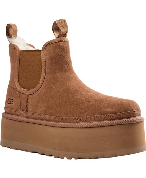 Se UGG W Neumel Platform Ch Kvinde Chestnut Vinterstøvler Str 43 - hos Magasin ved Magasin