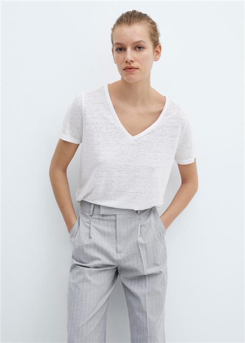 Se MANGO Vneck Linen T-shirt Kvinde White Kortærmede T-shirts Str M - hos Magasin ved Magasin