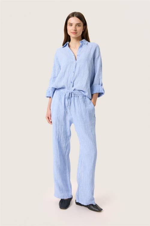 Se Soaked in Luxury Slauran Pants 100% Linen Kvinde Blue Yonder Stripe Bukser Med Lige Ben Relaxed Fit Str XS/S - hos Magasin ved Magasin