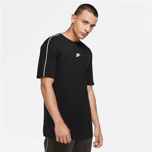 Nike Sportswear T Shirt S - T-shirts hos Magasin