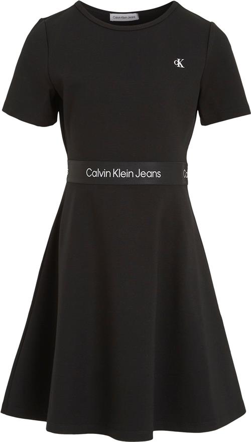 Calvin Klein Short Sleeve Dress With Logo Str 12 år - Beh Kjoler Viskose hos Magasin