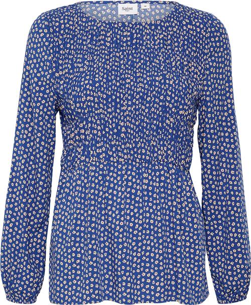 Saint Tropez Gislasz LS Blouse Kvinde Surf Blue Flower Shadow Langærmede Bluser Regular Fit Str L - hos Magasin