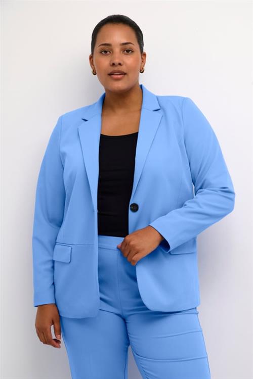 Se Kaffe Curve Kcsakira Blazer Kvinde Ultramarine Blazere Tight Fit Str 44 - hos Magasin ved Magasin