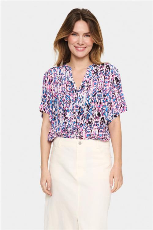 Se Saint Tropez Agnessz SS Top Kvinde Pink C. Ikat Paint Kortærmede Bluser Loose Fit Str S - hos Magasin ved Magasin