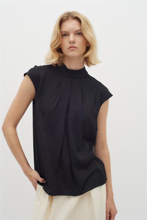 InWear Nixieiw Top Kvinde Black Kortærmede Bluser Regular Fit Str 42 - hos Magasin