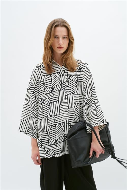 InWear Kiolaiw Shirt Kvinde Cutout Stripes Langærmede Skjorter Loose Fit Str 42 - hos Magasin